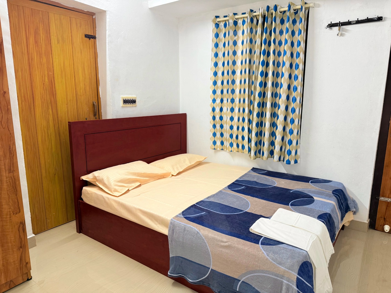 Budget Room