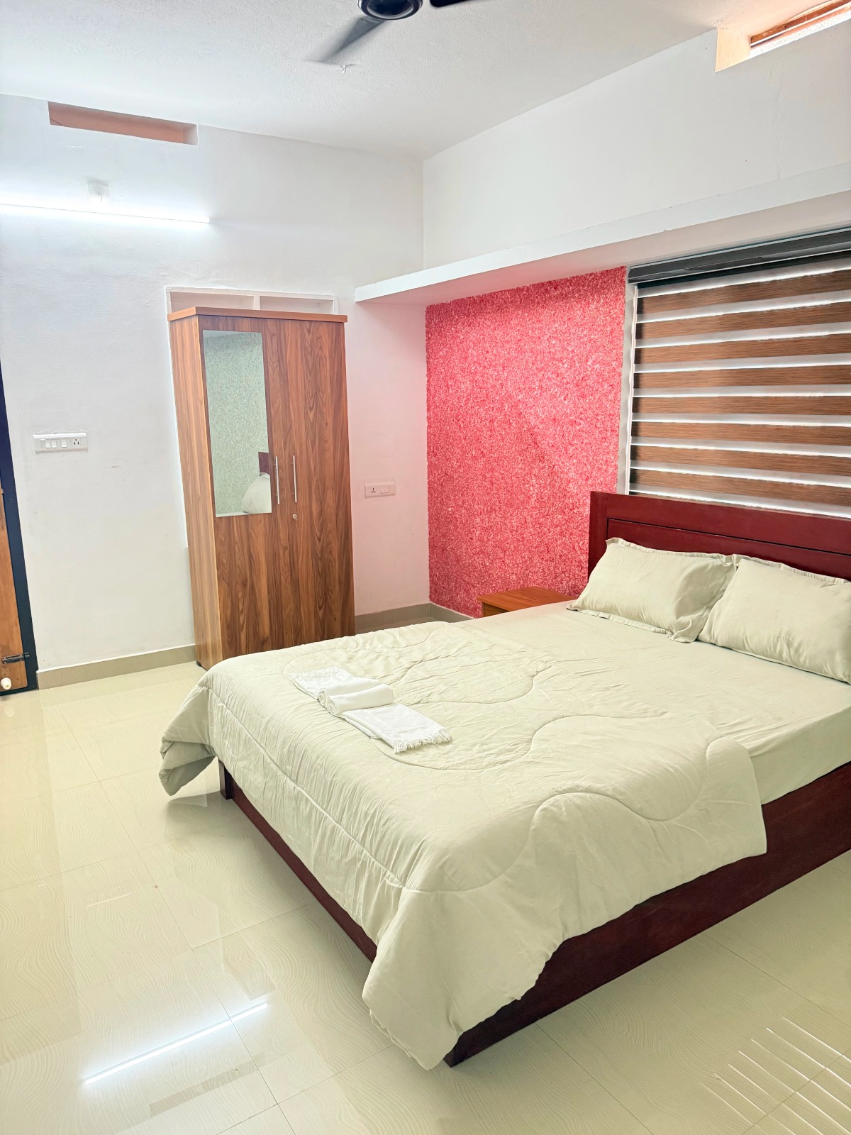 Deluxe River View Balcony Room